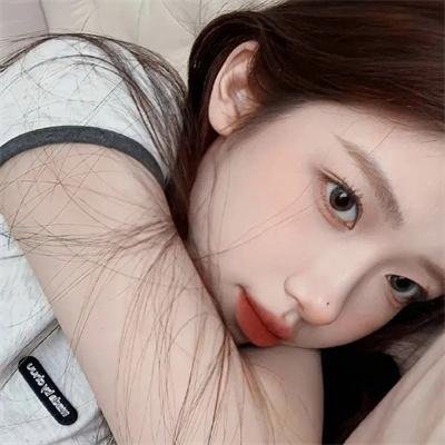 当扎卡里比弗来到小镇
